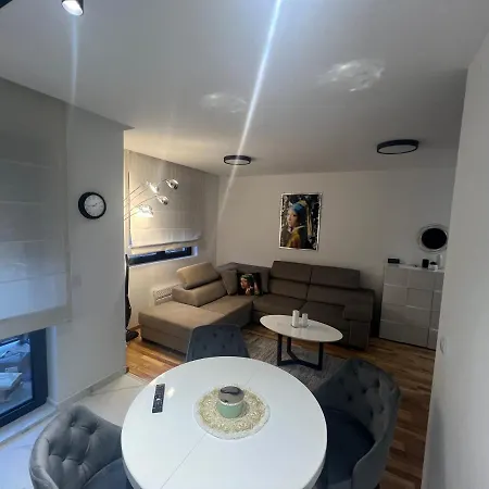 Golden Forest Apartman 7 Apartment *